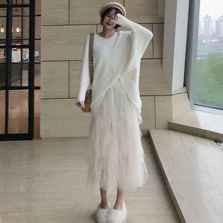 V-neck Sweater / Mesh Maxi A-line Skirt