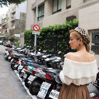 Fold-over Off-shoulder Sweater