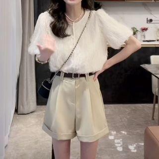 Short-sleeve Lace Top / Shorts / Set