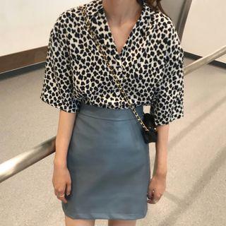 Printed V-neck Short-sleeve Shirt / A-line Skirt
