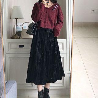 Cropped Cardigan / A-line Midi Velvet Skirt / Set