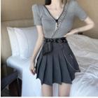 V-neck Short-sleeve T-shirt / Pleated Mini A-line Skirt
