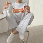Set: Letter Cropped T-shirt + Straight-leg Sweatpants