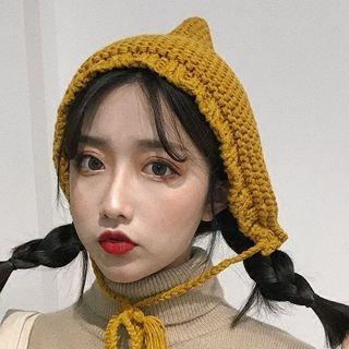 Knit Hat With Tassel
