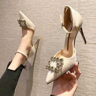 Rhinestone Square Buckled Pointed-toe Pumps