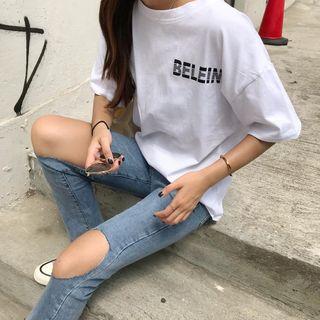 Elbow-sleeve Lettering Slit-back Top