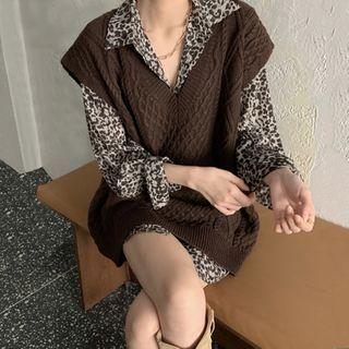 Set: Long-sleeve Leopard Print Shirt + Knit Vest