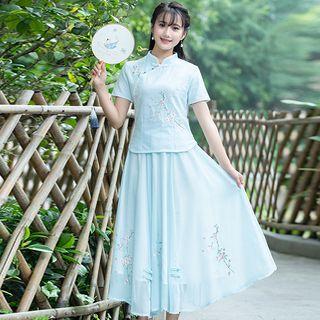 Flower Embroidered Short-sleeve Hanfu Top / Midi A-line Skirt