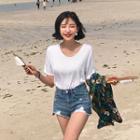 Plain Round-neck Silky T-shirt