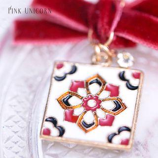 Faux Pearl Bow Square Dangle Earring