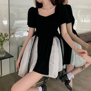 Short-sleeve Color Block Lace Panel Dress