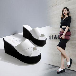Faux Leather Peep Toe Platform Sandals