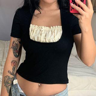 Mock Two Piece Square Neck Short-sleeve Top