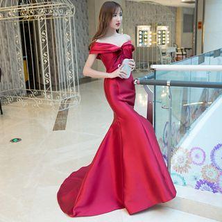 Off-shoulder Ruffled Evening Gown