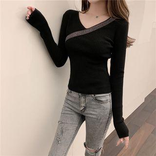 Rhinestone Trim V-neck Knit Top