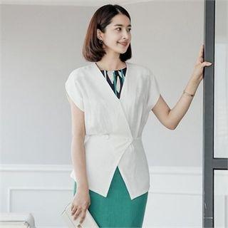 Collarless Short-sleeve Jacket