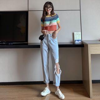 Short-sleeve Striped Cropped Knit Top / Distressed Jeans