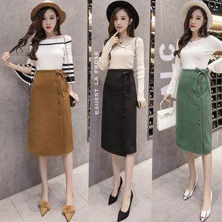 A-line Buttoned Midi Skirt