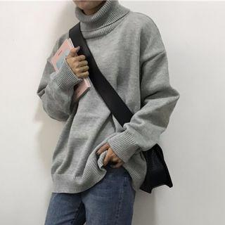 Plain Boxy Turtleneck Sweater