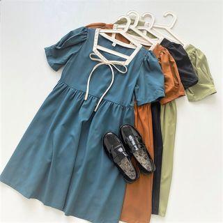 Puff-sleeve Square-neck Two-tone Dress