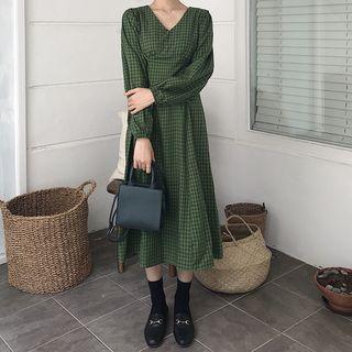 Smocked Cuff V-neck Plaid Dress