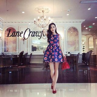Sleeveless Flower Tie Waist Dress