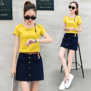 Set: Cropped T-shirt + Denim Skirt