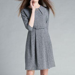 Plain Elbow Sleeve Pleated Dress