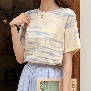 Round-neck Zebra Print Short-sleeve Tee Almond - One Size