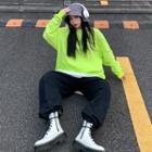 Long-sleeve T-shirt / Drawstring-cuff Wide-leg Pants / Set