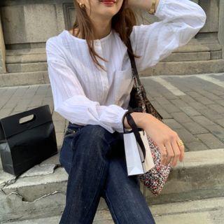 Pocket-front Texture Round-neck Shirt