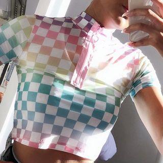 Short-sleeve Mock Neck Checkerboard Cropped T-shirt
