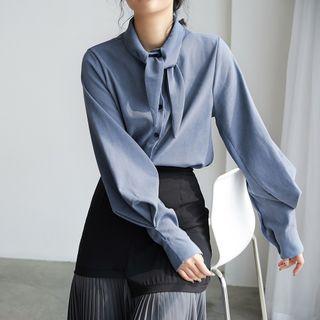 Lantern-sleeve Ribbon Blouse
