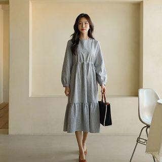 Tie-side Shirred Long Gingham Dress