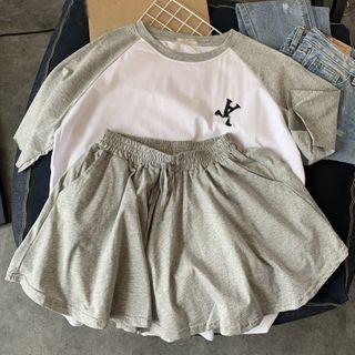 Set: Letter Embroidered Short-sleeve T-shirt + Drawstring Shorts