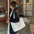 Croc Grain Carryall Bag White - One Size