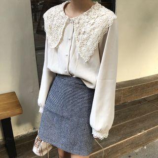 V-neck Cardigan / Lace Collar Blouse