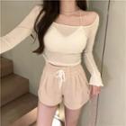 Long-sleeve Cropped T-shirt / Cropped Camisole Top / Shorts