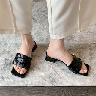 Low Heel Woven Sandals