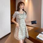Short-sleeve Square-neck Floral Print Mini A-line Dress