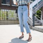 Cutout-hem Washed Loose-fit Jeans