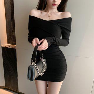 Off-shoulder Collar Knit Dress