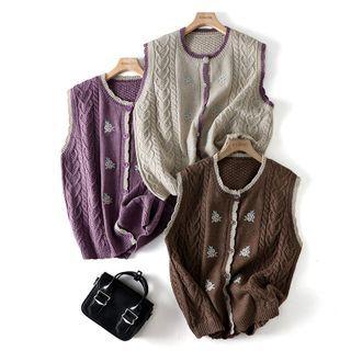 Round Neck Embroidered Knit Vest