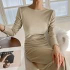 U-back Velvet Maxi Dress