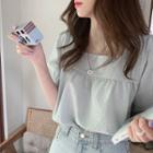 Square Neck Short-sleeve Seersucker Gingham Top