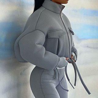 Pocket Detail Zipped Cropped Jacket