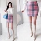 Woolen Plaid Mini H-line Skirt