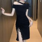 Short-sleeve Cold Shoulder Slit Mini Bodycon Dress