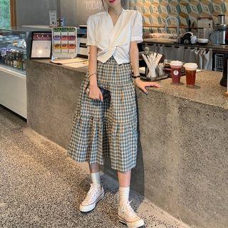 Short-sleeve Knotted Top / Plaid A-line Midi Skirt