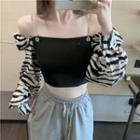 Long Sleeve Zebra Pattern Chain Strap Crop Top